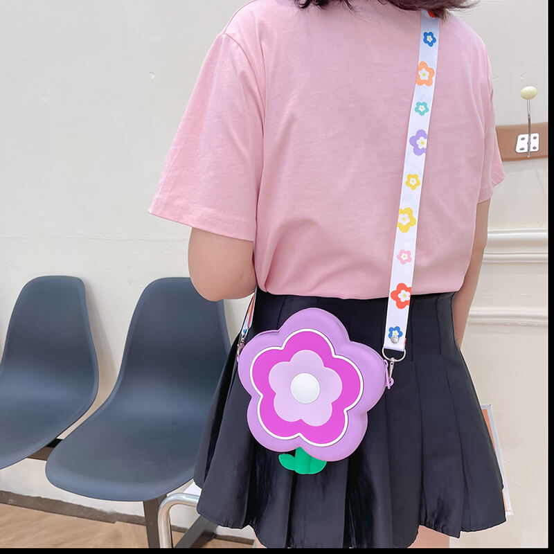 Flower Q Uncle Silicone Children's Crossbody Bags Phone Bag