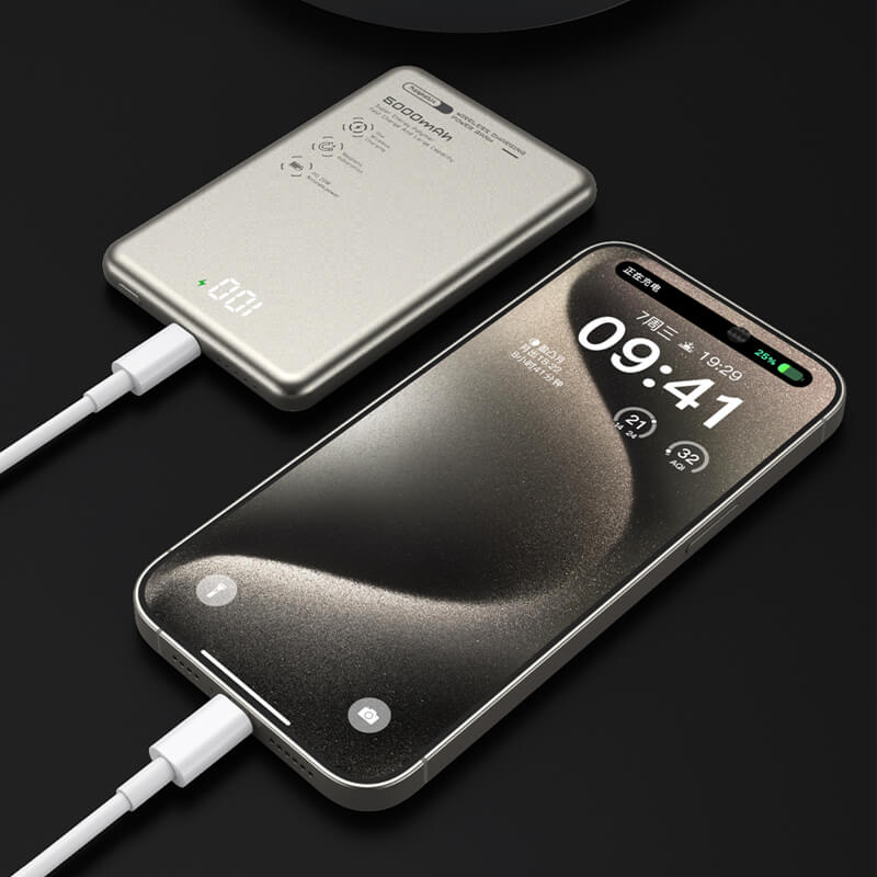 TOTU Slim Alloy Body Magsafe Wireless Power Bank 20W 10000mAh