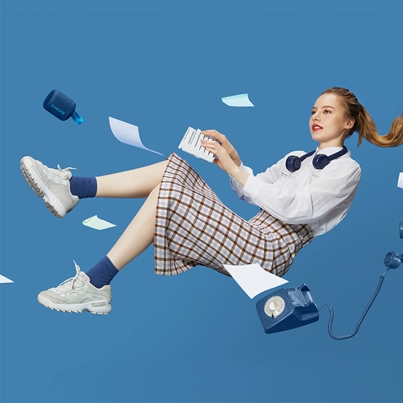 Mobie Portable Bladeless Stylish Neck Fan with Silicone Tube