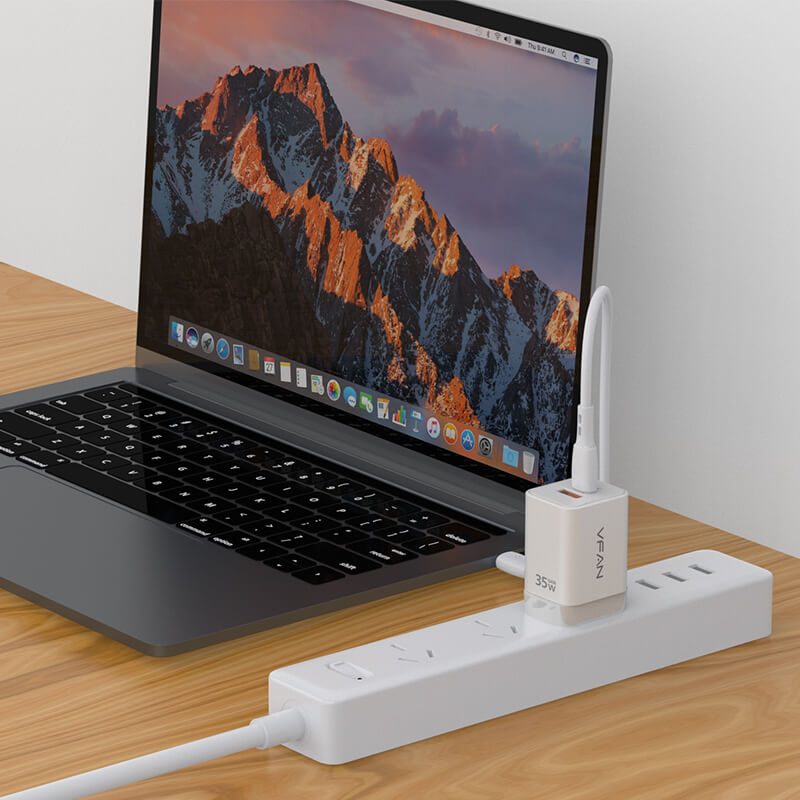 Mobie 2 in 1 PD Ultra Fast Charger Type-C & USB-A 35W AU8