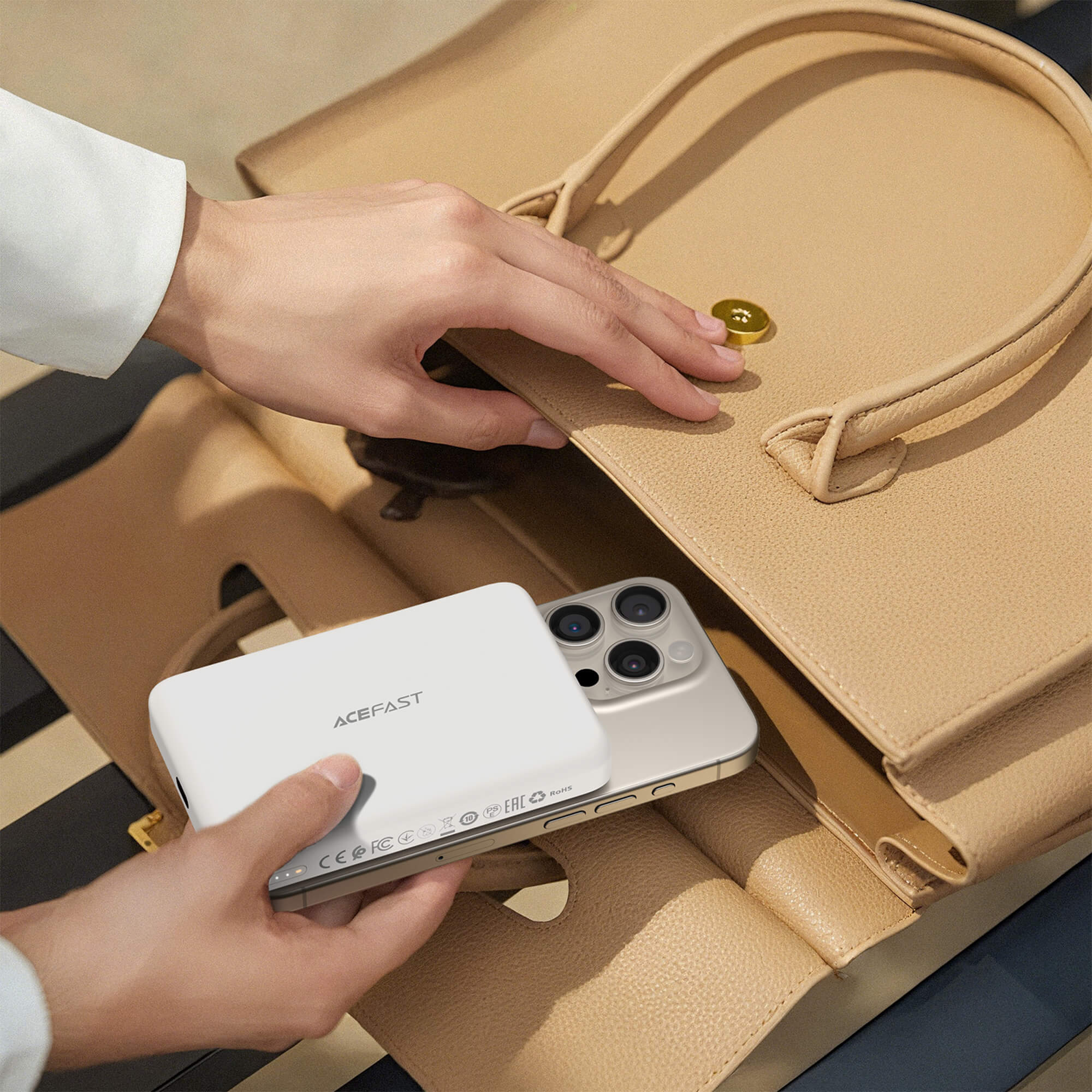 Mobie PD 20W Magnetic Wireless Power Bank 10000mAh M26