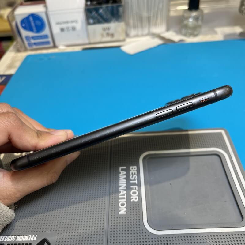 iPhone 11 128G 100% Battery Health Refurbished
