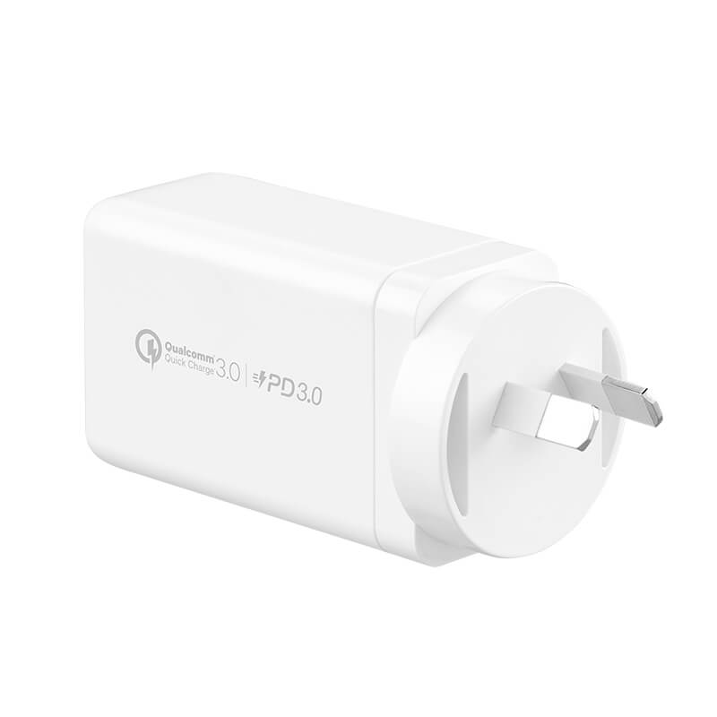 Momax One Plug 65W 3-Port GaN Wall Charger Dual USB-C and USB-A UM20