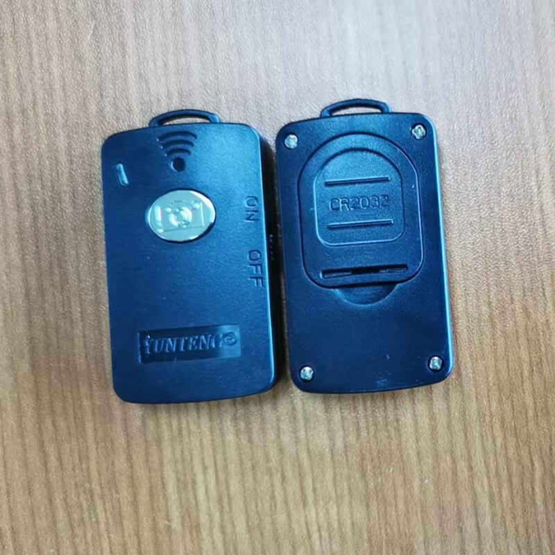 Yunteng Bluetooth Remote for iPhone Samsung Android Devices