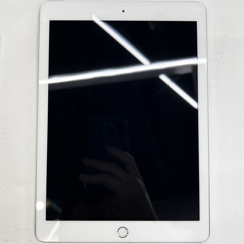 iPad 6th 9.7" 32G 90% Plus Battery Health Refurbished