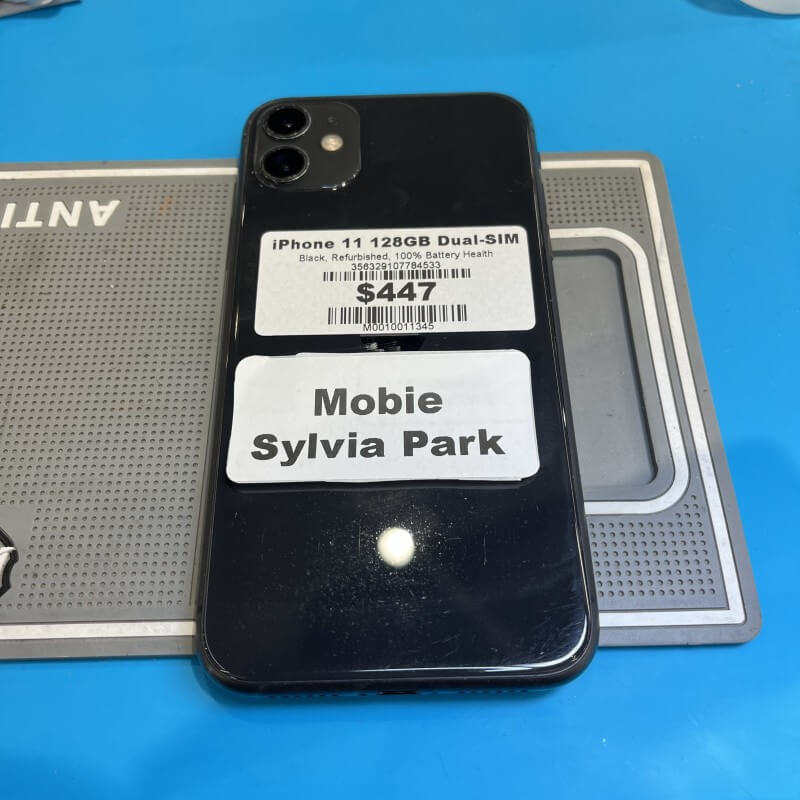 iPhone 11 128G 100% Battery Health Refurbished