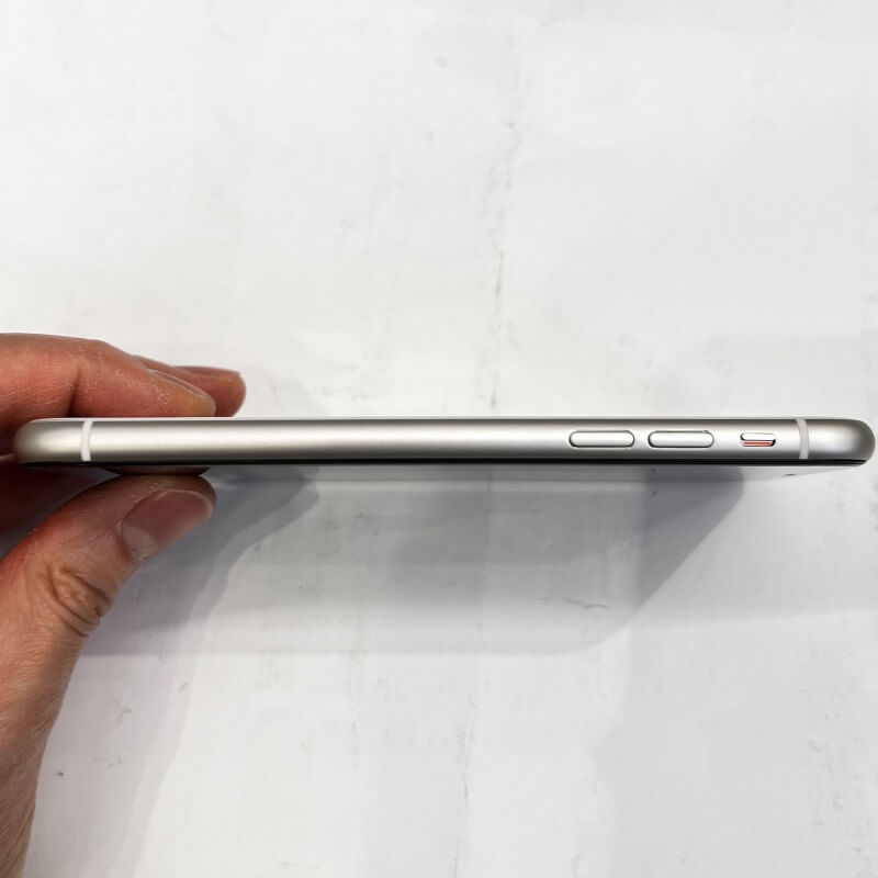 iPhone 11 64G 100% Battery Health Used