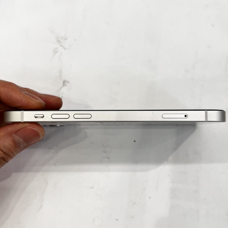 iPhone 12 128G 100% Battery Health Refurbished